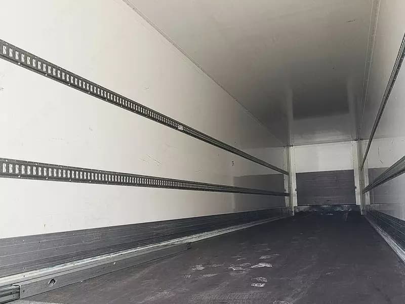 Полуприцеп Wielton Closed Box — 7