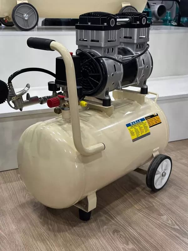 Компрессор бесшумный 24-300л — 2