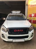 Решетка радиатора надпись D-MAX