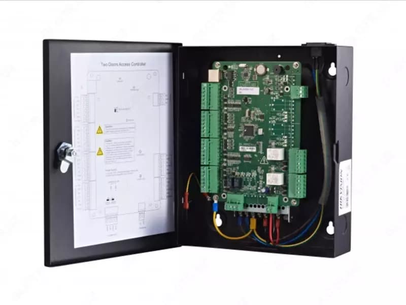 Контроллер доступа Hikvision DS -K2801 — 2