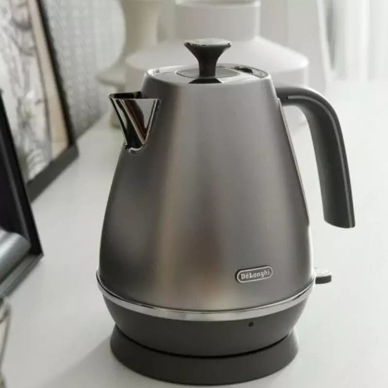 Чайник электрический De'Longhi KBI 2001 S/R — 4