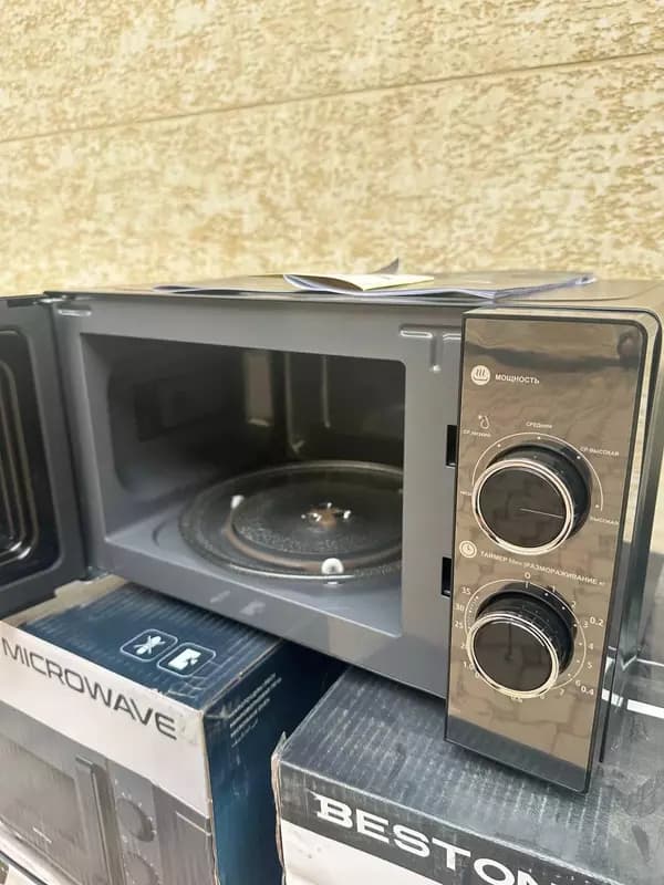 Микроволновая печь ”BESTON” SM2005-МВ, 700W, 20 л (Черная/серебристая) — 2