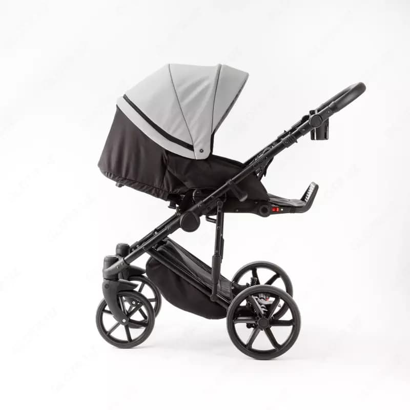 Детская коляска 2-в-1 "Adamex" Locco Light Deluxe LL-SA3 (Польша) Светло-серая/черная — 7