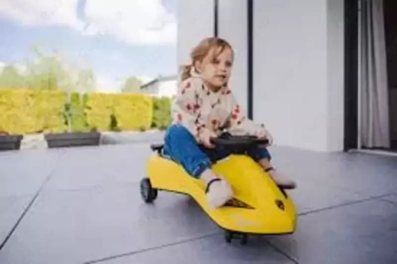 Детский автомобиль-каталка "Adamex" Lamborghini Gravity Ride-On (Черный/Желтый) — 2