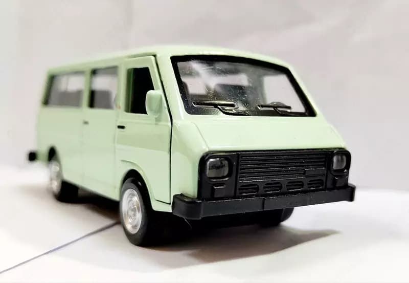 Машинка игрушка микроавтобус РАФ металлическая — 1