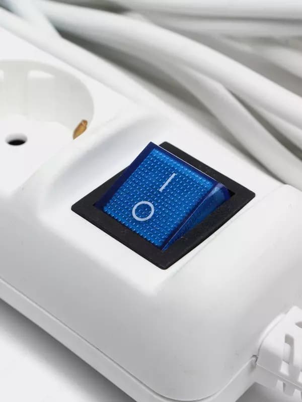 Сетевой фильтр 5М 2E Surge protector 5XSchuko switch — 3