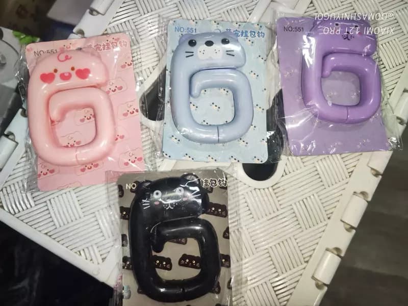 Портативная вешалка Bakku Hook & Bag Hanger для сумок — 2