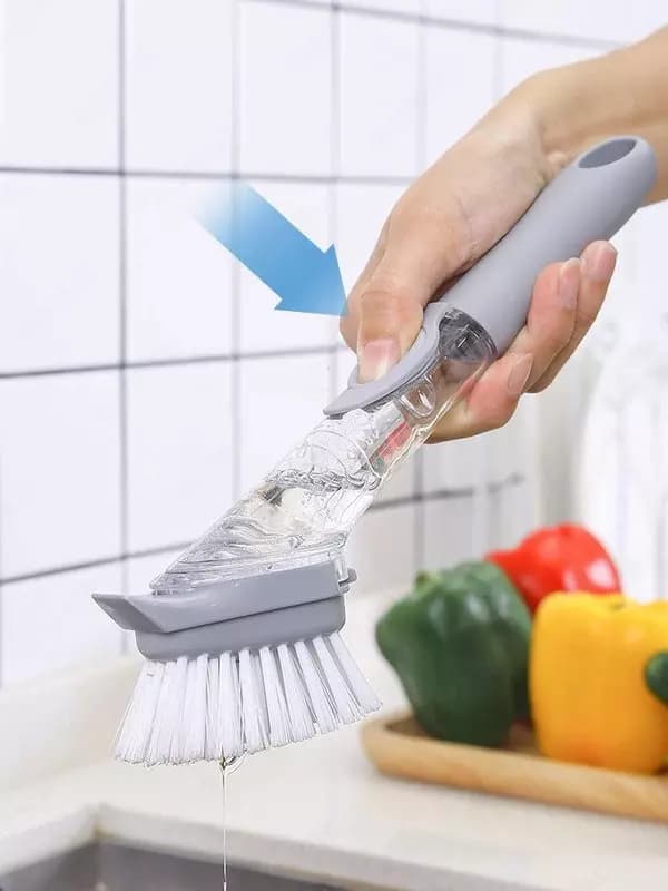 Щетка с дозатором моющего средства и сменными насадками — 5