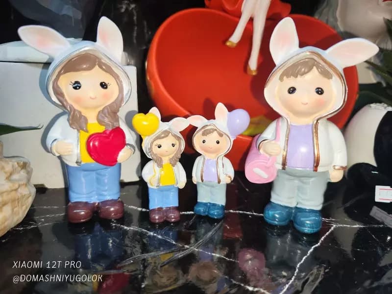Сувенир полистоун ”Малыши в толстовках с зайчьими ушками” набор 4 шт 3х2х7,5 6х3х13 см — 2
