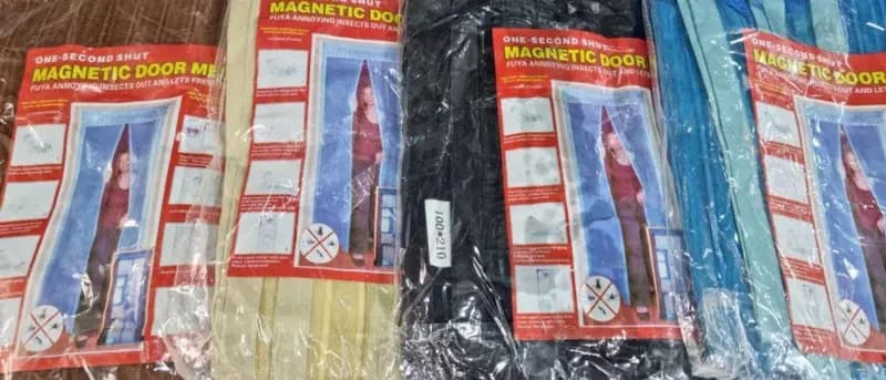 Москитная шторка на дверь высота 210х ширина 100 см (по 50 см на створку). — 6