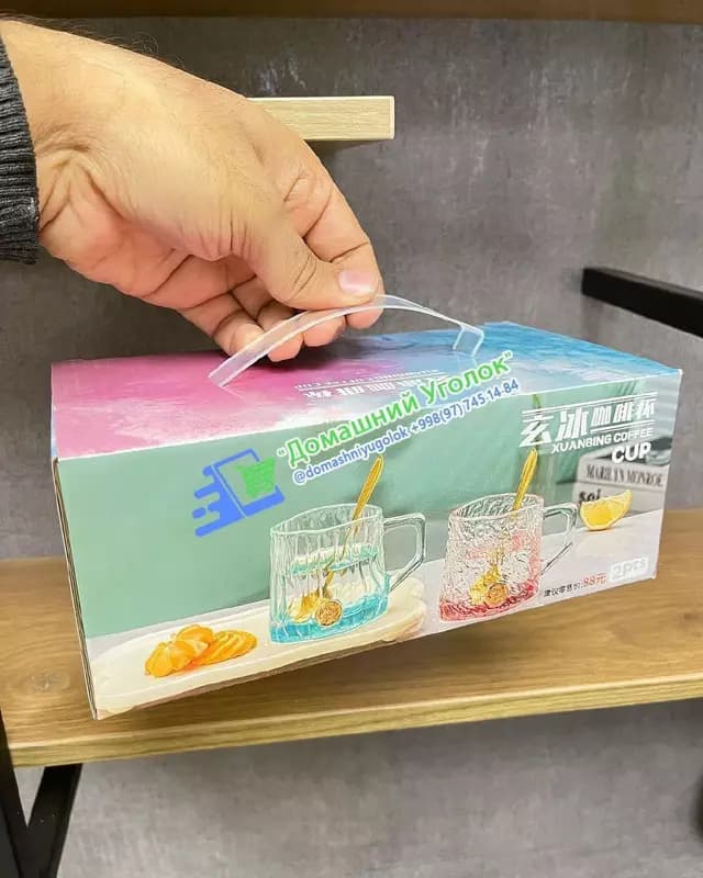 Набор из 2-х цветных стеклянных кружек с ложечками — 3