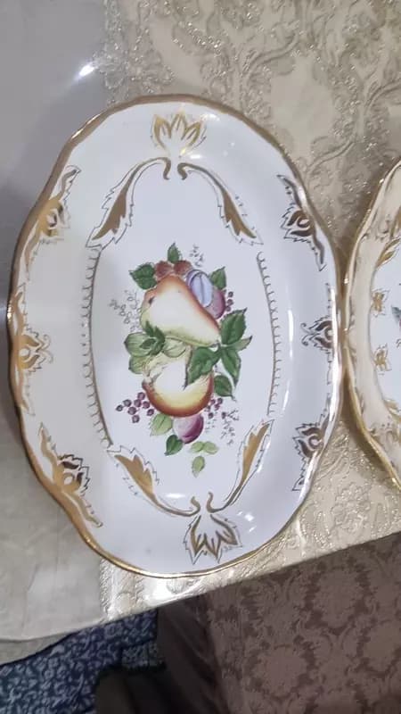 Красивое большое фарфоровое блюдо, СССР, ручная роспись, с золотом. — 1