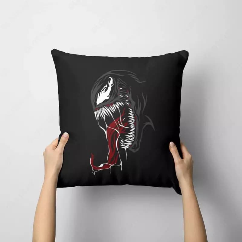 Подушки с принтом Venom для дома — 4