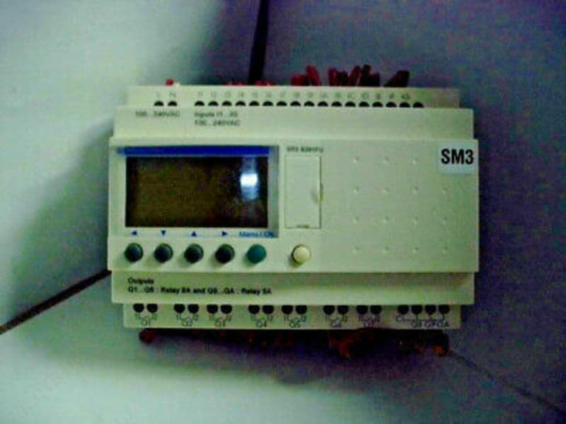 Реле модульный типа SR3B261FU Zelio Logic реле Schneider Electric — 2