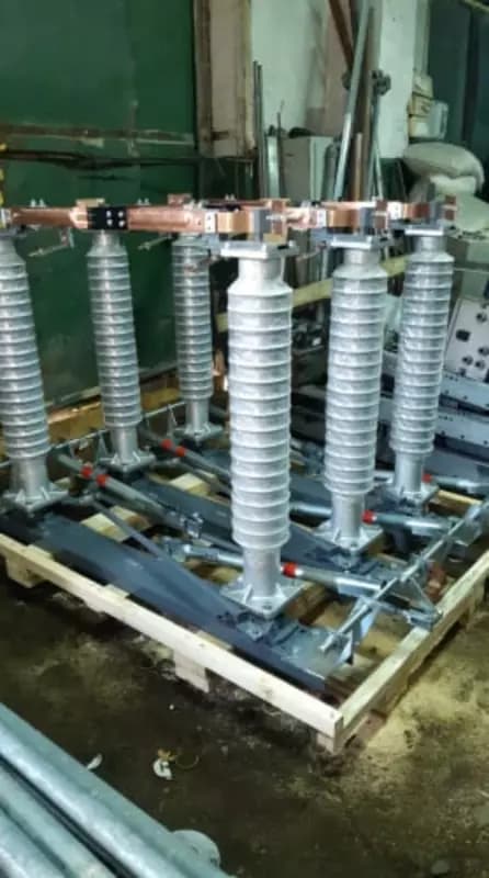 Разъединитель типа РДЗ1-110/1000 3П с 1 з.н. — 2