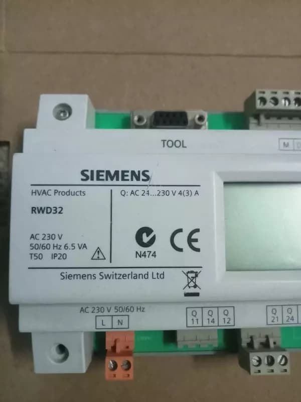 Универсальный контроллер Siemens RWD32 — 2