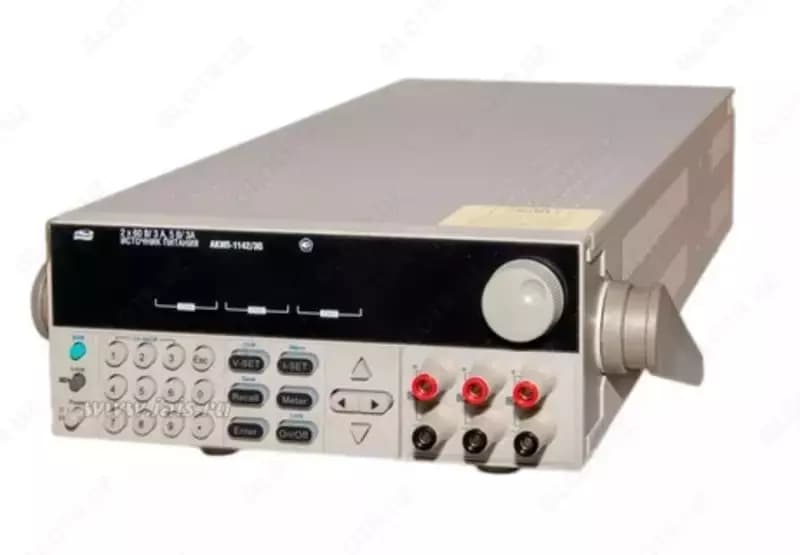 Программируемый линейный источник питания постоянного тока АКИП-1142/3G (Арт. - 264495) — 2