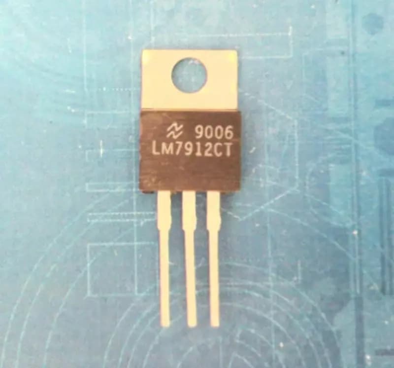 Микросхема LM7912CT (7912)-TO-220-3 (Арт. – 1140807) — 4
