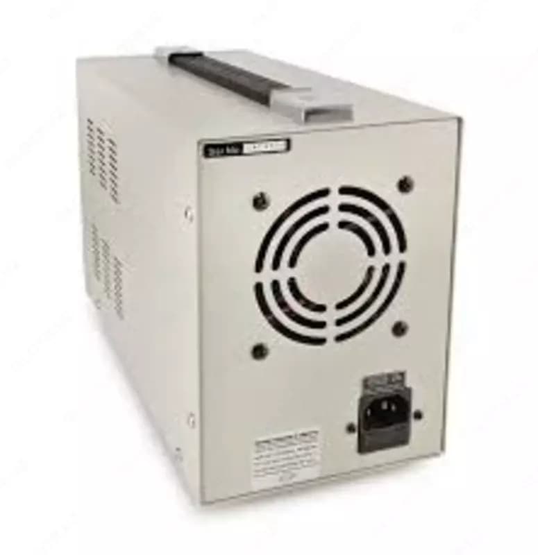 UT5003XE — линейный источник питания — 2
