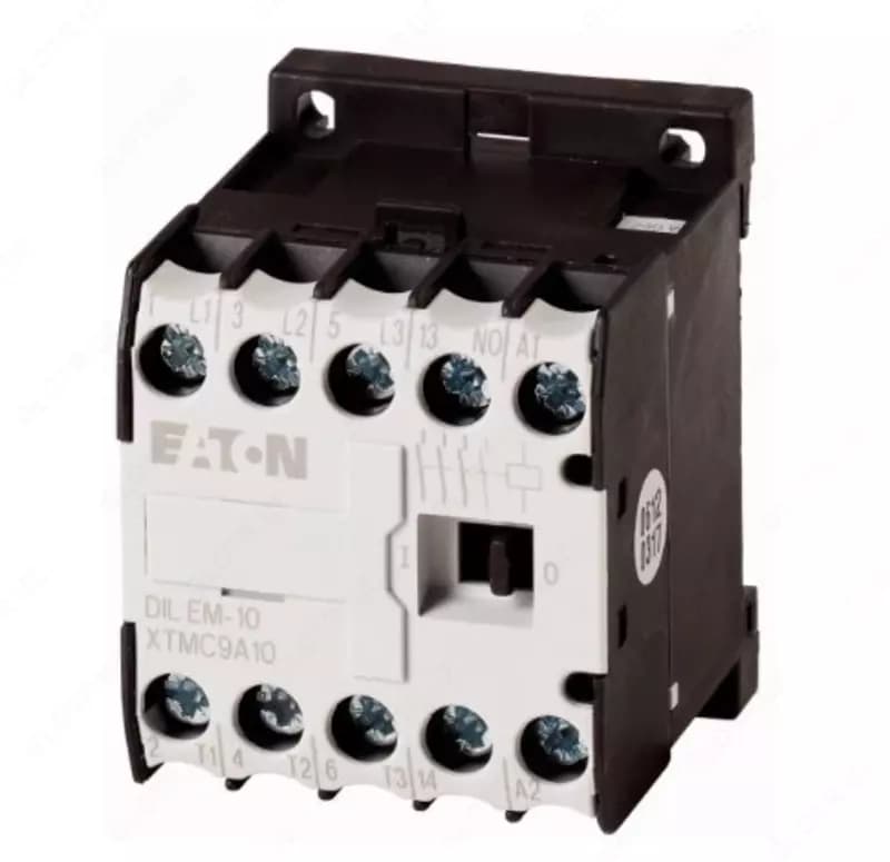 DILEM-10(220V50/60HZ) Миниконтактор 9А, управляющее напряжение 220В, 1НО доп. контакт, категория применения AC-3, АС4 — 1