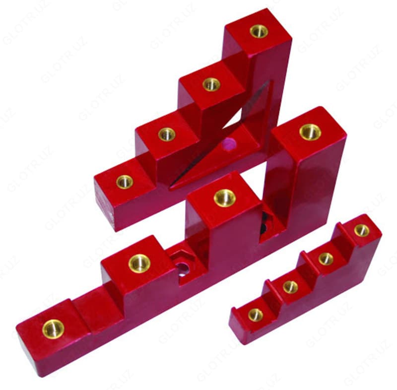 Изолятор ступенчатый ИС4-25/1-15 (4 x М6; 1 x М5) силовой с болтом — 2