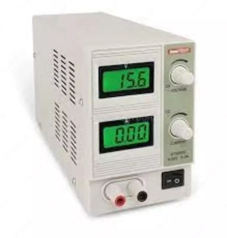 UT1502C — линейный источник питания — 3