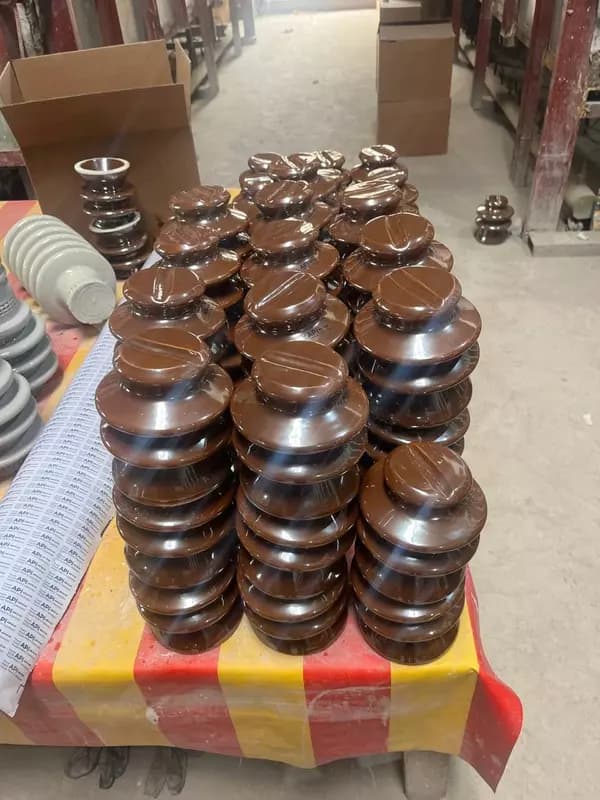 Изоляторы фарфоровые штыревые ШФ-10МУ — 2