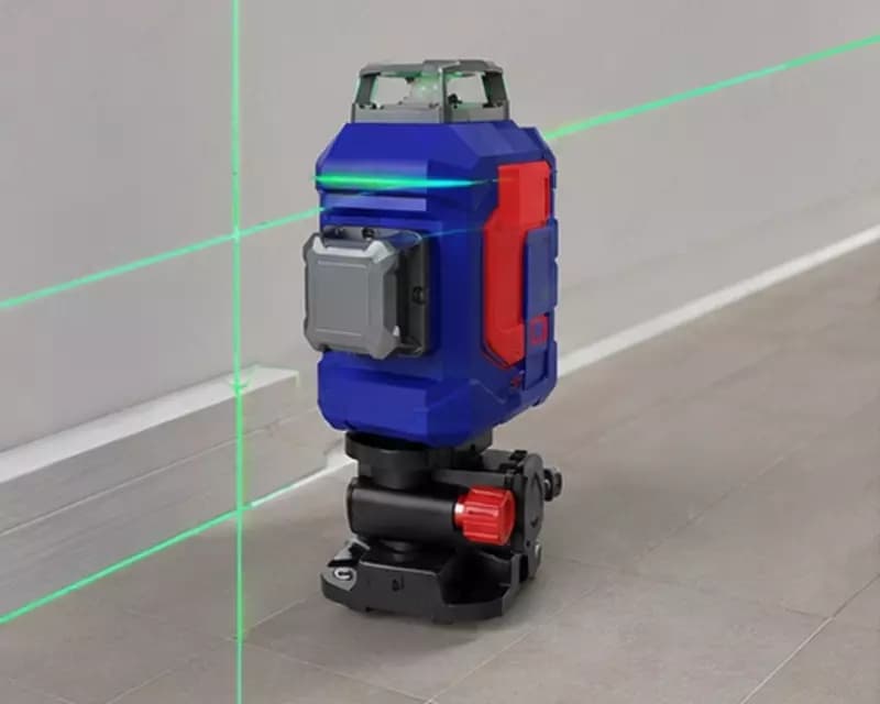 Аккумуляторный 3D лазерный уровень с зеленым лучом — 4
