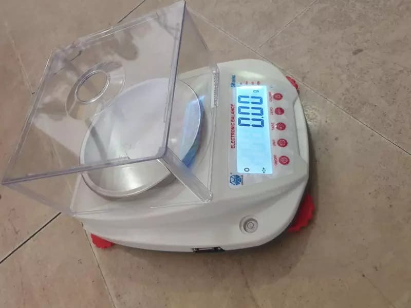 Весы лабораторные GMB1002 — 2