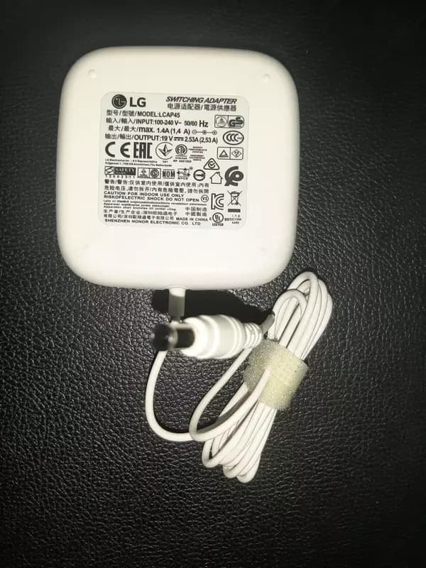 LG Блок питания 19v2.53a — 1