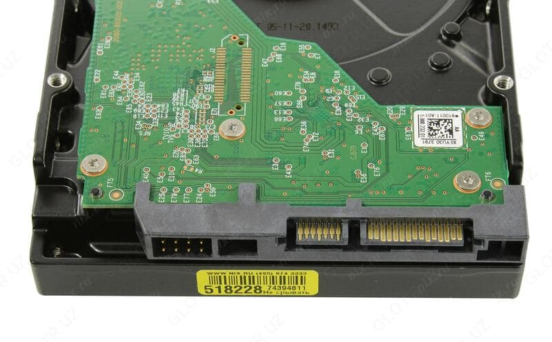WD RED PLUS 3.5" 4 TB SATA NAS — 2