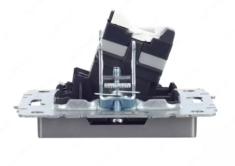 Розетка компьютерная BRITE RJ45 кат.5E РК10- БрС сталь IEK — 4