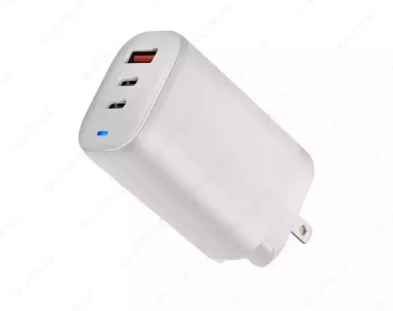 Зарядное устройство ”Acer” GaN 65W, three-port Charger, 2 x typeC and 1 x typeA, EU and UK plug (Арт.- GP.ADT11.011) — 3
