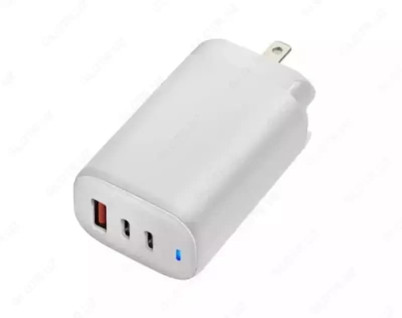 Зарядное устройство ”Acer” GaN 65W, three-port Charger, 2 x typeC and 1 x typeA, EU and UK plug (Арт.- GP.ADT11.011) — 4