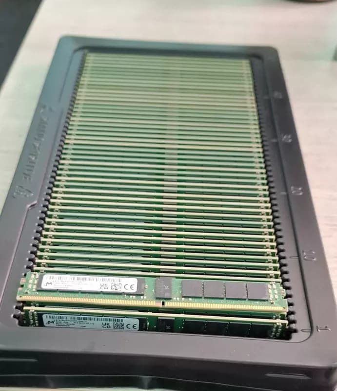 Micron 32GB (1x32GB) MTA18ADF4G72PZ-2G9BIT1 DDR4-2933MHz ECC RDIMM 1Rx4 Б/У registered только для серверов — 3