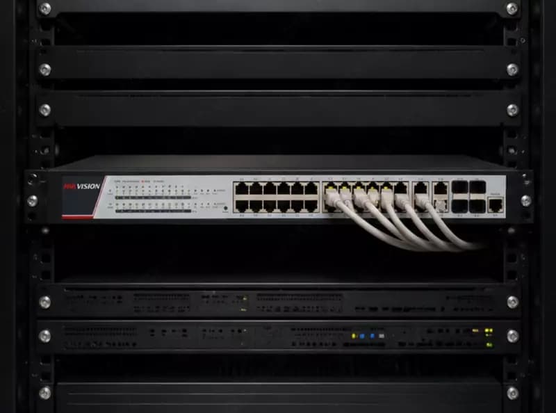 Коммутатор DS-3E2528P(B) — 2