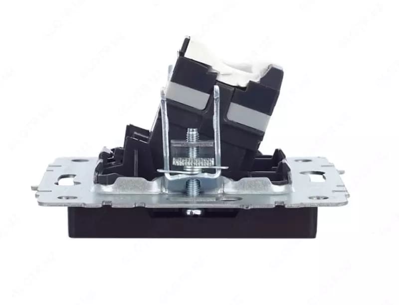 Розетка компьютерная BRITE RJ45 кат.5E РК10-БрЧ черный IEK — 4