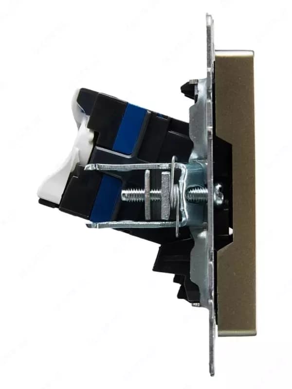 Розетка компьютерная BRITE 2-ая RJ45 кат.6 РК11-2-БрШ шампань IEK — 2