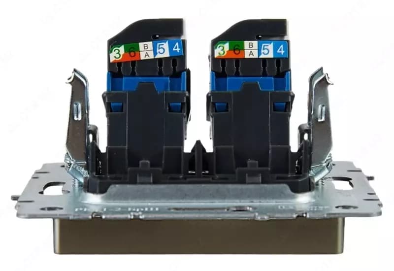 Розетка компьютерная BRITE 2-ая RJ45 кат.6 РК11-2-БрШ шампань IEK — 4
