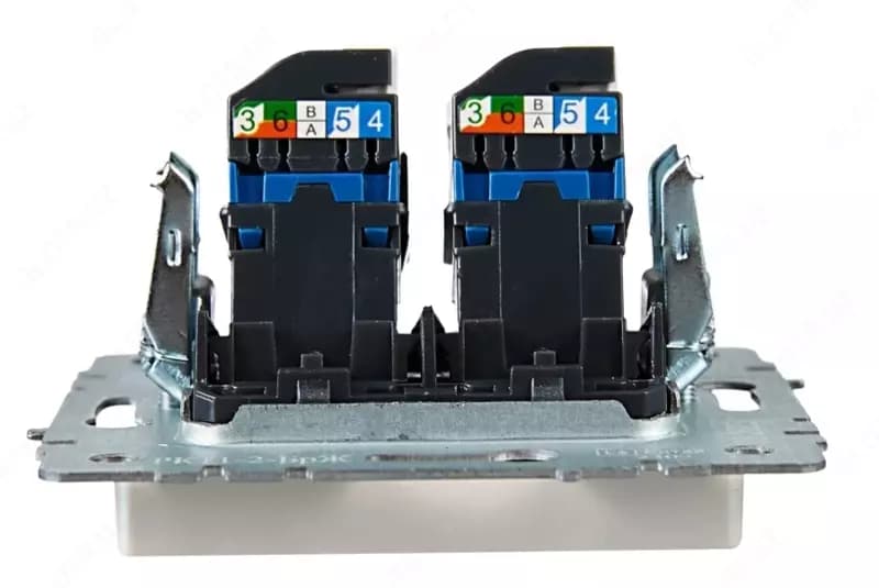 Розетка компьютерная BRITE 2-ая RJ45 кат.6 РК11-2-БрЖ жемчуг IEK — 4