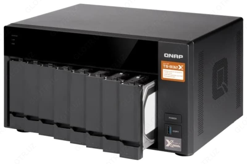 Сетевой накопитель NAS QNAP TS-832X-8G — 3