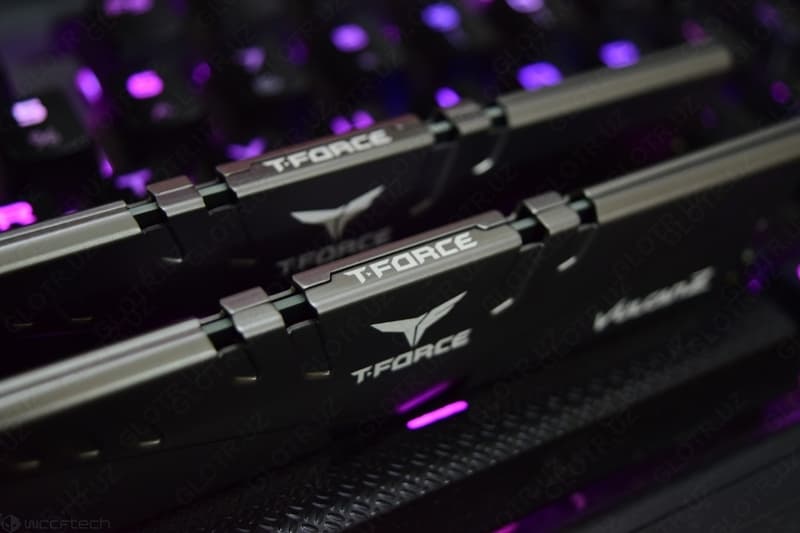 HP 16GB DDR4 3200Mhz RGB V8 (CL 16-18-18-38) — 2