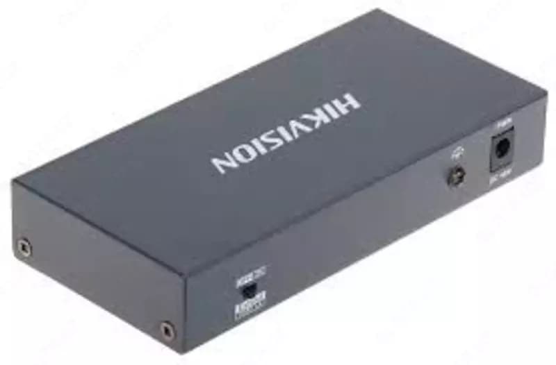 Коммутатор 4+2 портовый неуправляемый POE DS-3E0106MP-E/M — 3