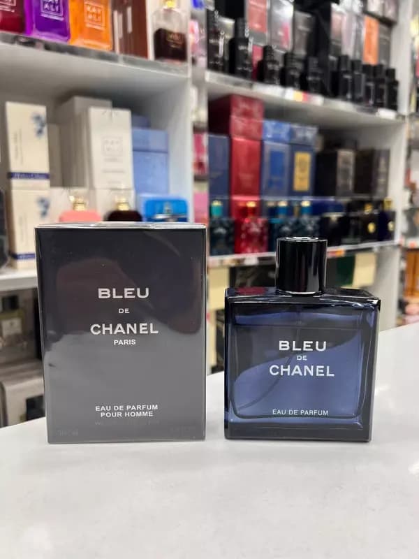 Парфюмерная вода Chanel Bleu de Chanel Eau de Parfum мужской аромат 100 мл — 2