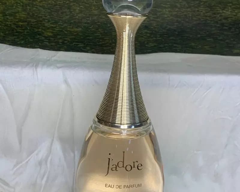 Парфюмерная вода Christian Dior J'adore Eau De Parfum — 2
