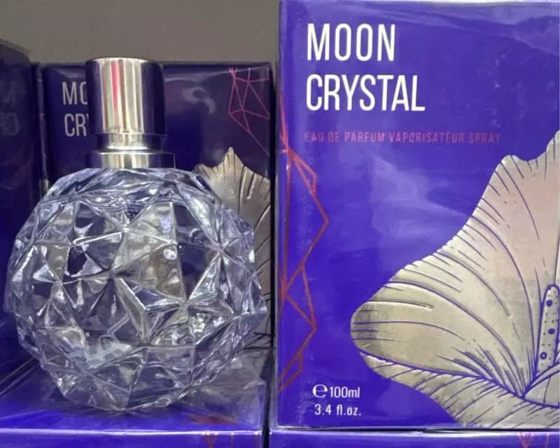 Женский парфюм Crystal Moon — 2
