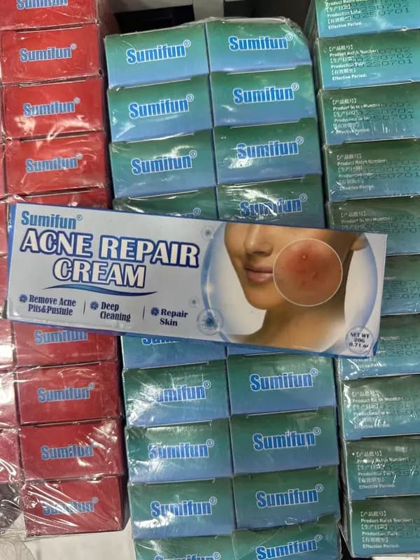 Успокаивающий крем для лица от прыщей Acne Repair Cream — 1