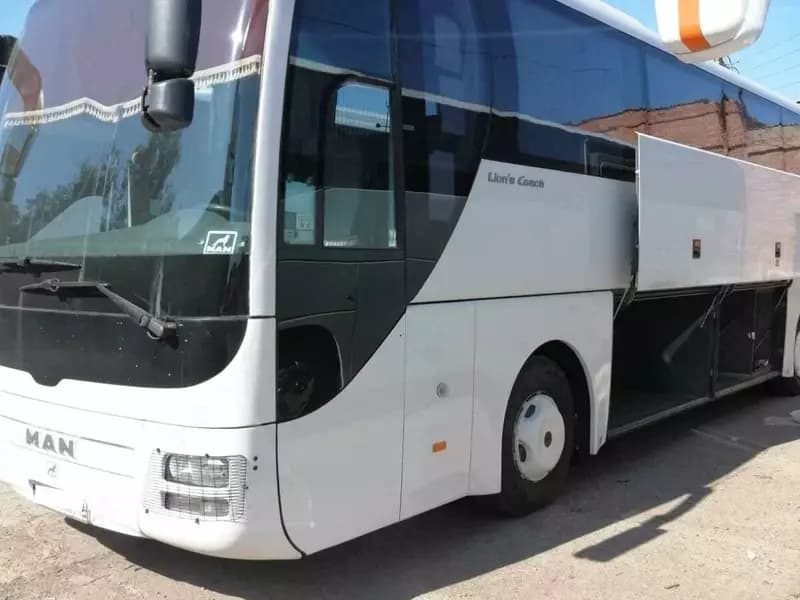 Услуга по перевозке гостей по городу, автобус MAN, белый, 48 мест (Трансфер Аэропорт) — 6