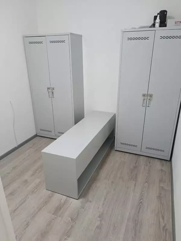 Металлический шкаф 2х секционный — 1
