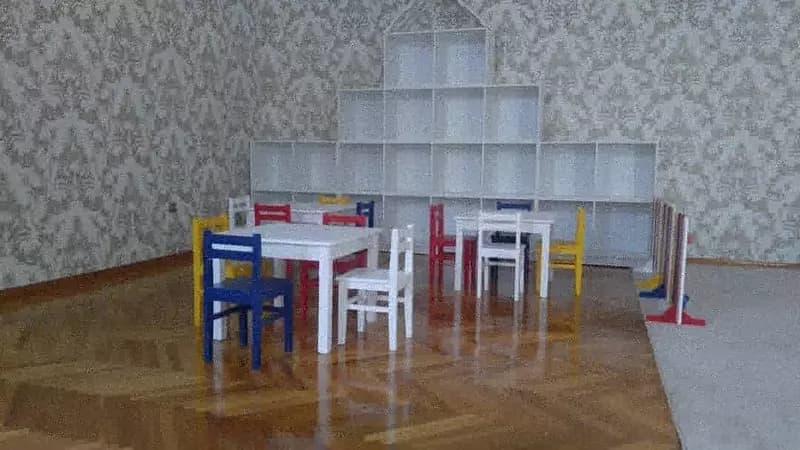 Детский стол и стулья(2шт) комплект — 1